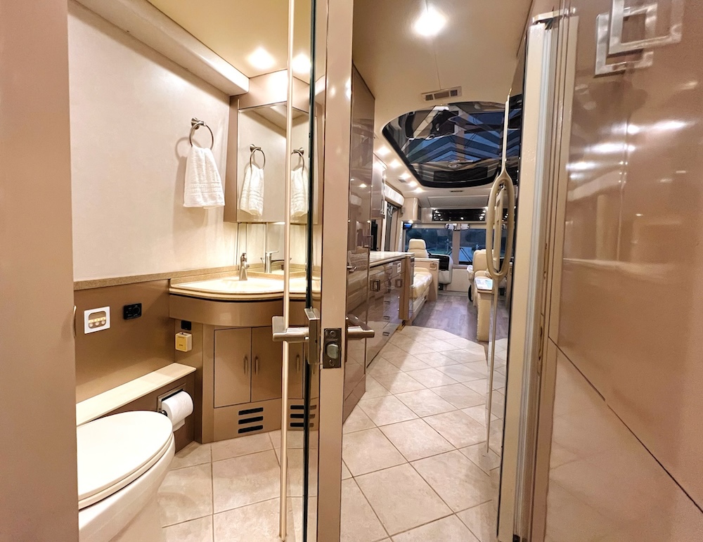 2001 Prevost  Angola XLII For Sale