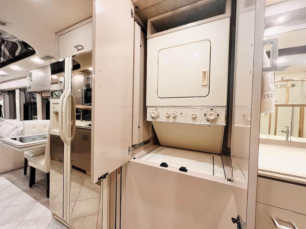 2001 Prevost  Angola XLII For Sale