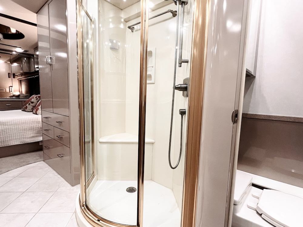 2001 Prevost  Angola XLII For Sale