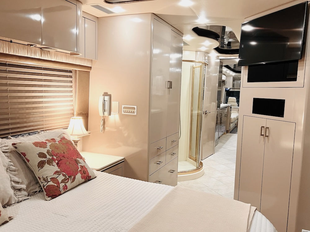 2001 Prevost  Angola XLII For Sale