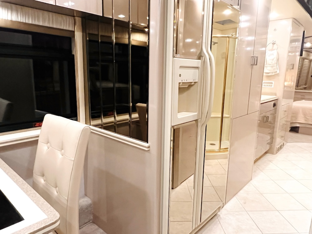 2001 Prevost  Angola XLII For Sale