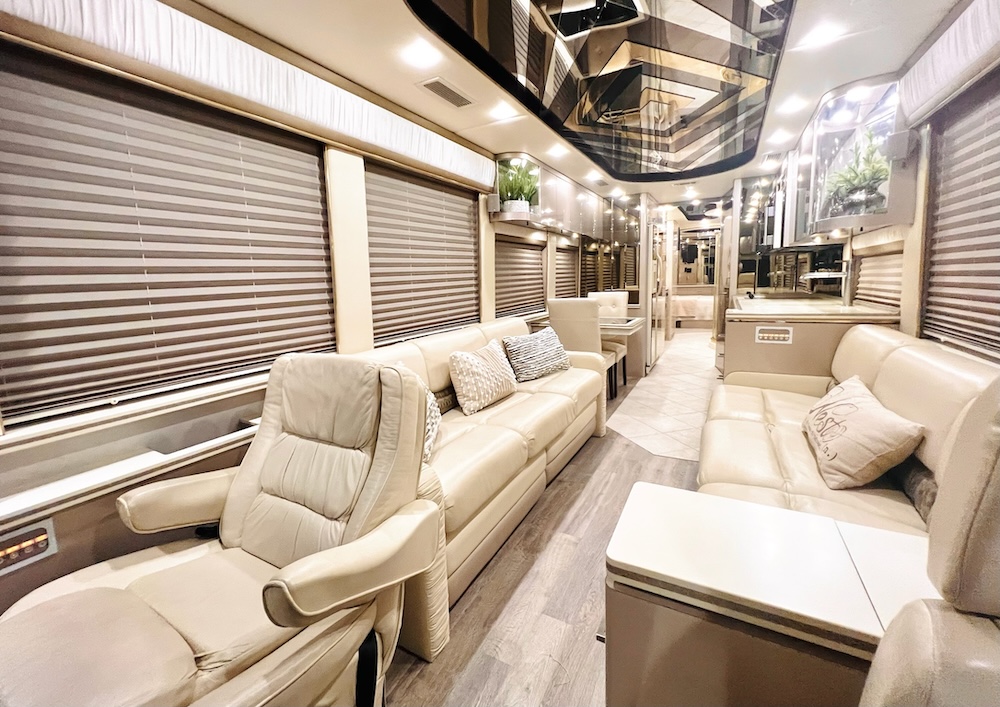 2001 Prevost  Angola XLII For Sale
