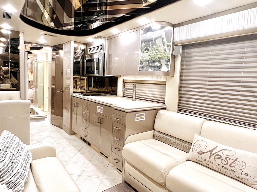 2001 Prevost  Angola XLII For Sale