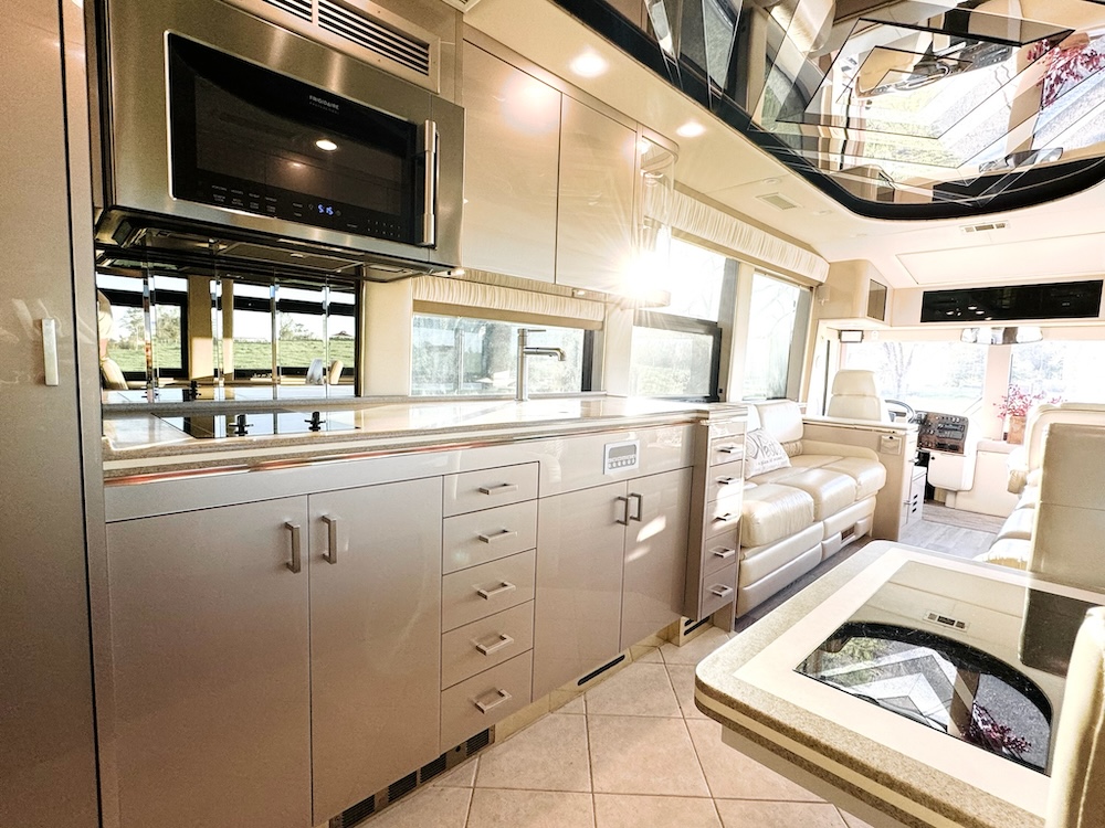 2001 Prevost  Angola XLII For Sale