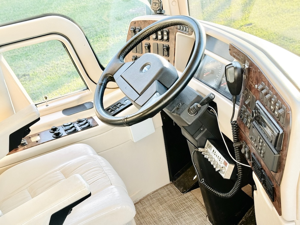 2001 Prevost  Angola XLII For Sale