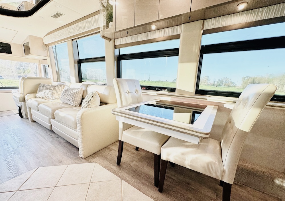 2001 Prevost  Angola XLII For Sale