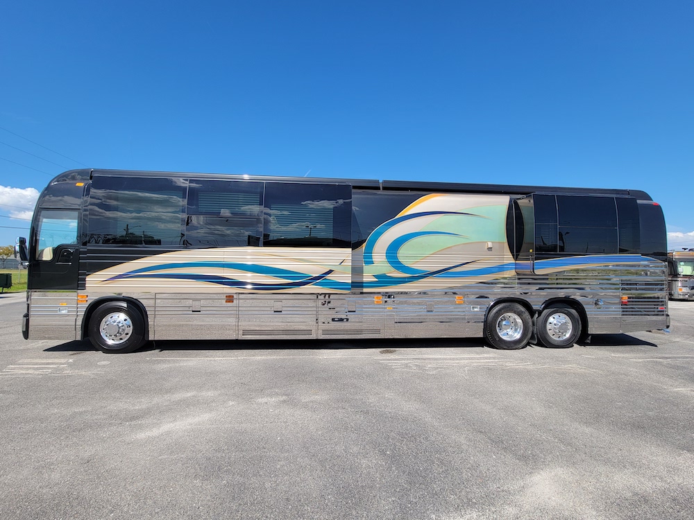 2001 Prevost Angola XLII For Sale