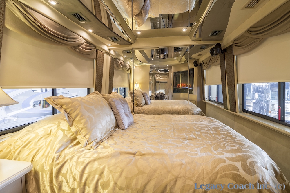 2001 Prevost Country Coach H3-45 For Sale