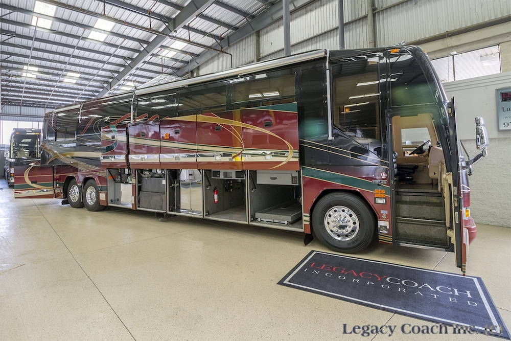 2001 Prevost Country Coach H3-45 For Sale