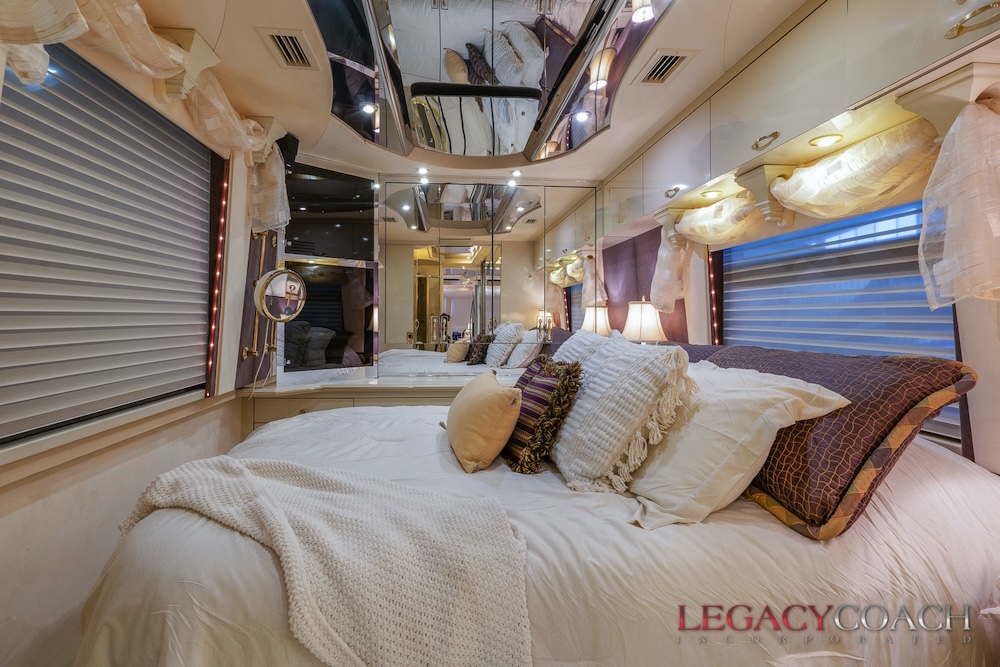 2001 Prevost Country Coach XLII For Sale