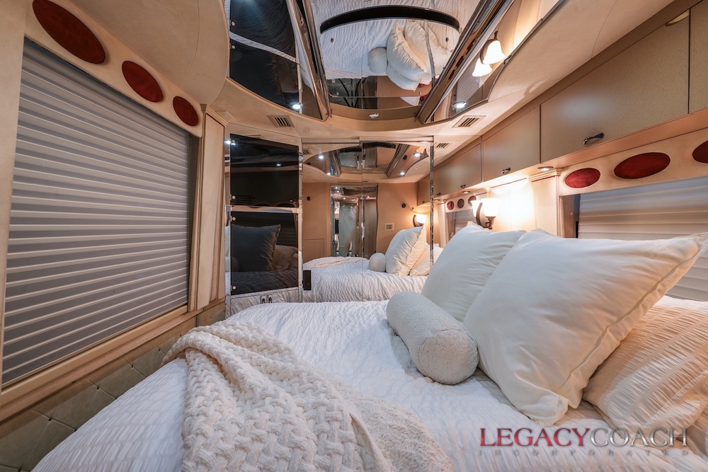 2001 Prevost Country Coach XLII For Sale