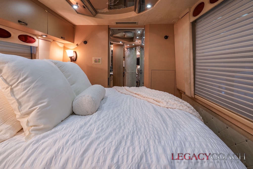 2001 Prevost Country Coach XLII For Sale