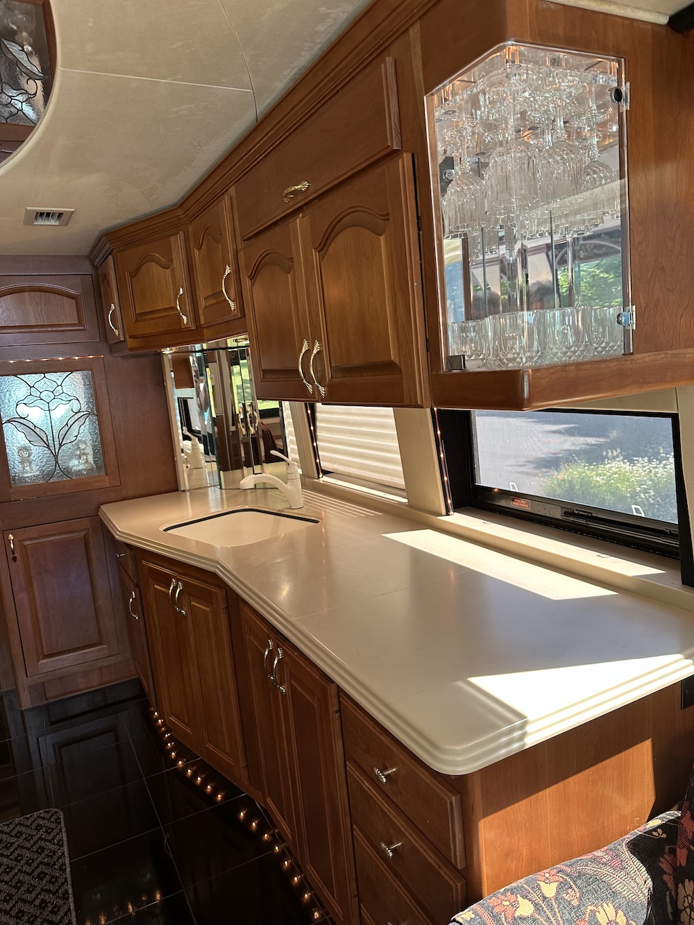 2001 Prevost Country Coach XLII For Sale