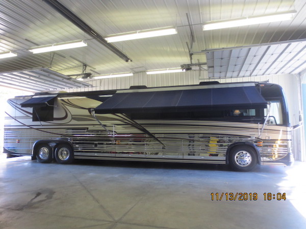 2001 Prevost Country Coach XLII For Sale