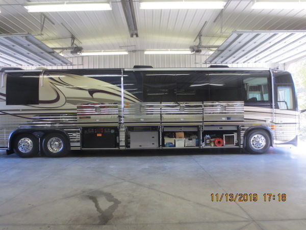 2001 Prevost Country Coach XLII For Sale