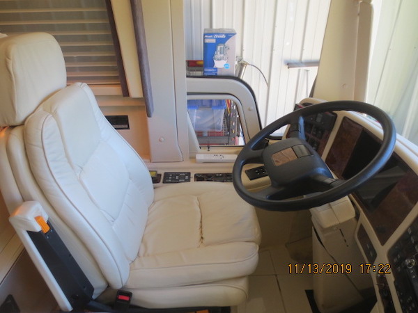 2001 Prevost Country Coach XLII For Sale