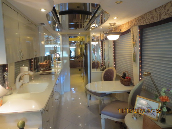 2001 Prevost Country Coach XLII For Sale