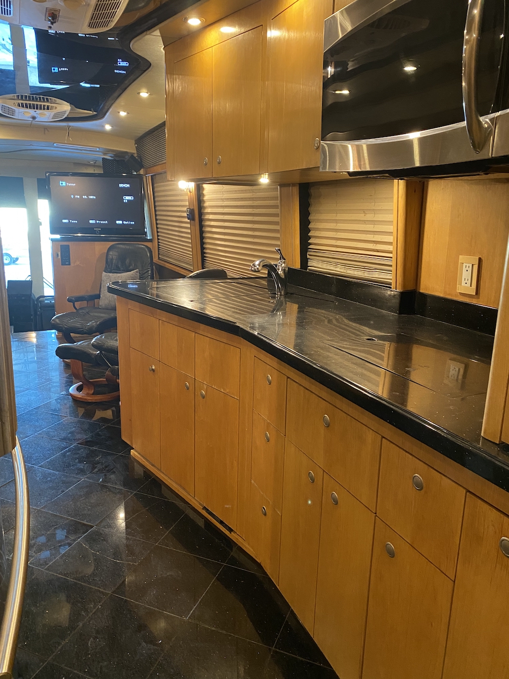 2001 Prevost Custom Coach H3-45 For Sale