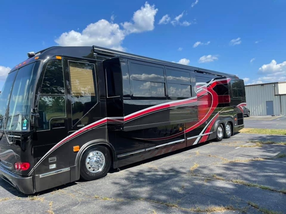 2001 Prevost Custom Coach H3-45 For Sale