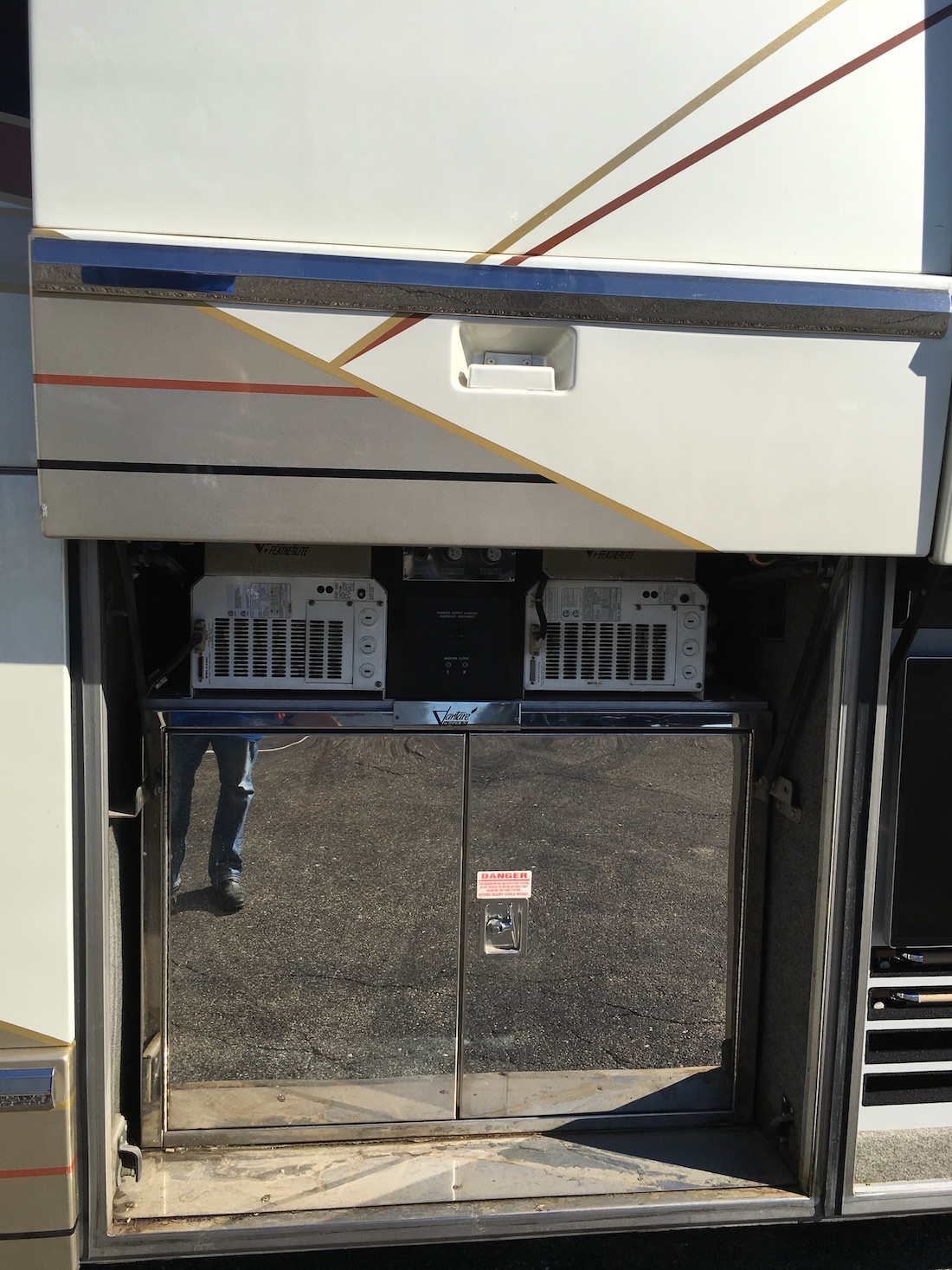 2001 Prevost Featherlite H3-45 For Sale