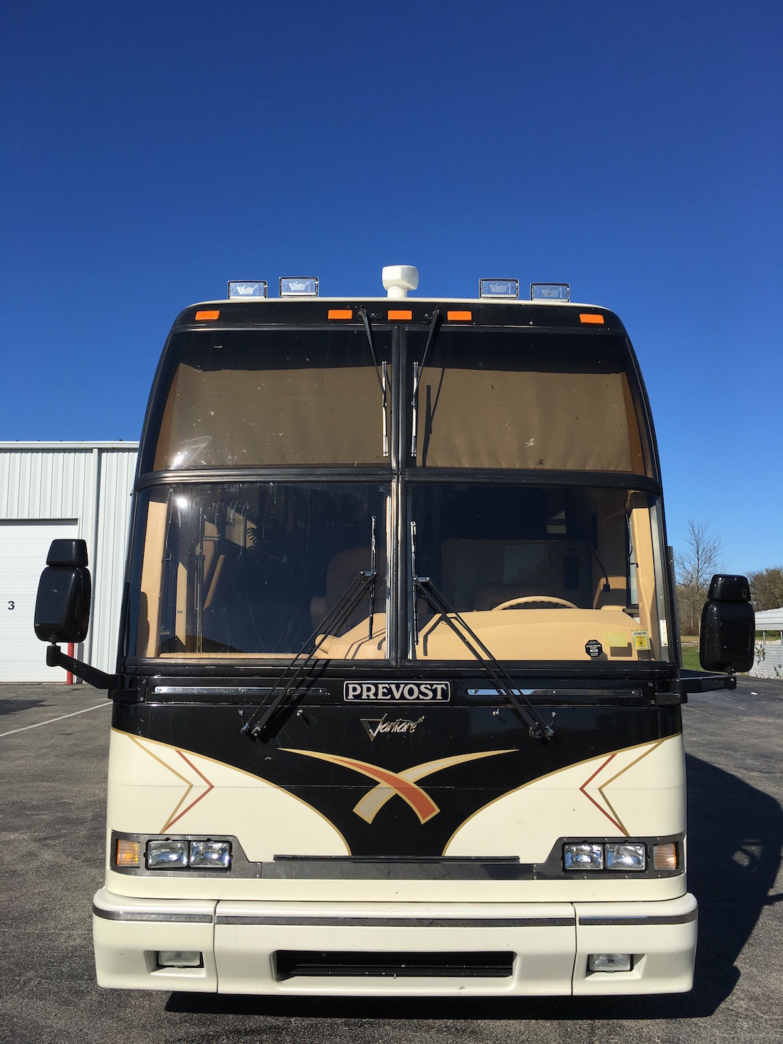 2001 Prevost Featherlite H3-45 For Sale