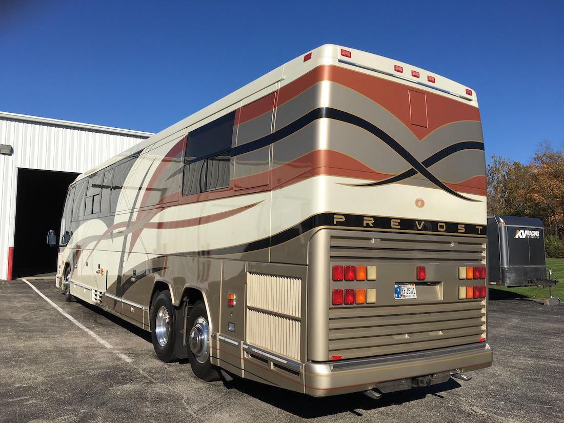 2001 Prevost Featherlite H3-45 For Sale