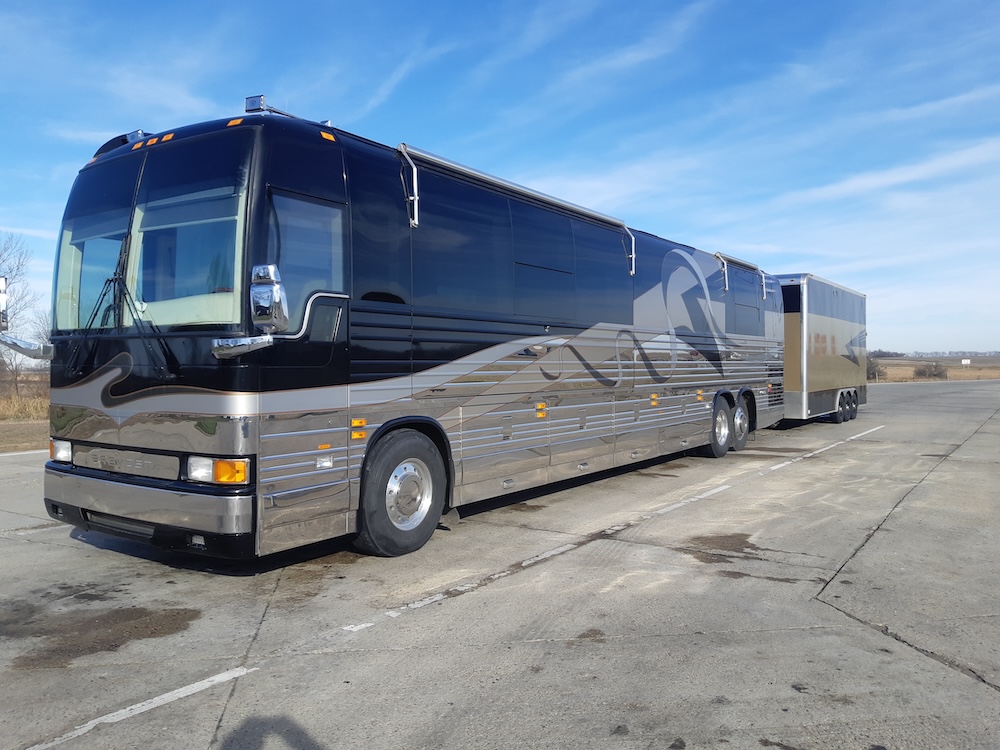 2001 Prevost Featherlite XLII For Sale