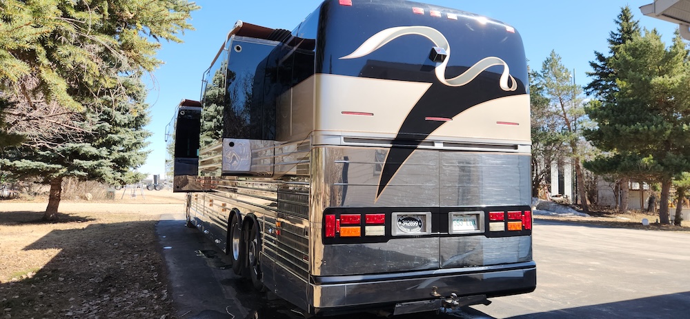 2001 Prevost Featherlite XLII For Sale