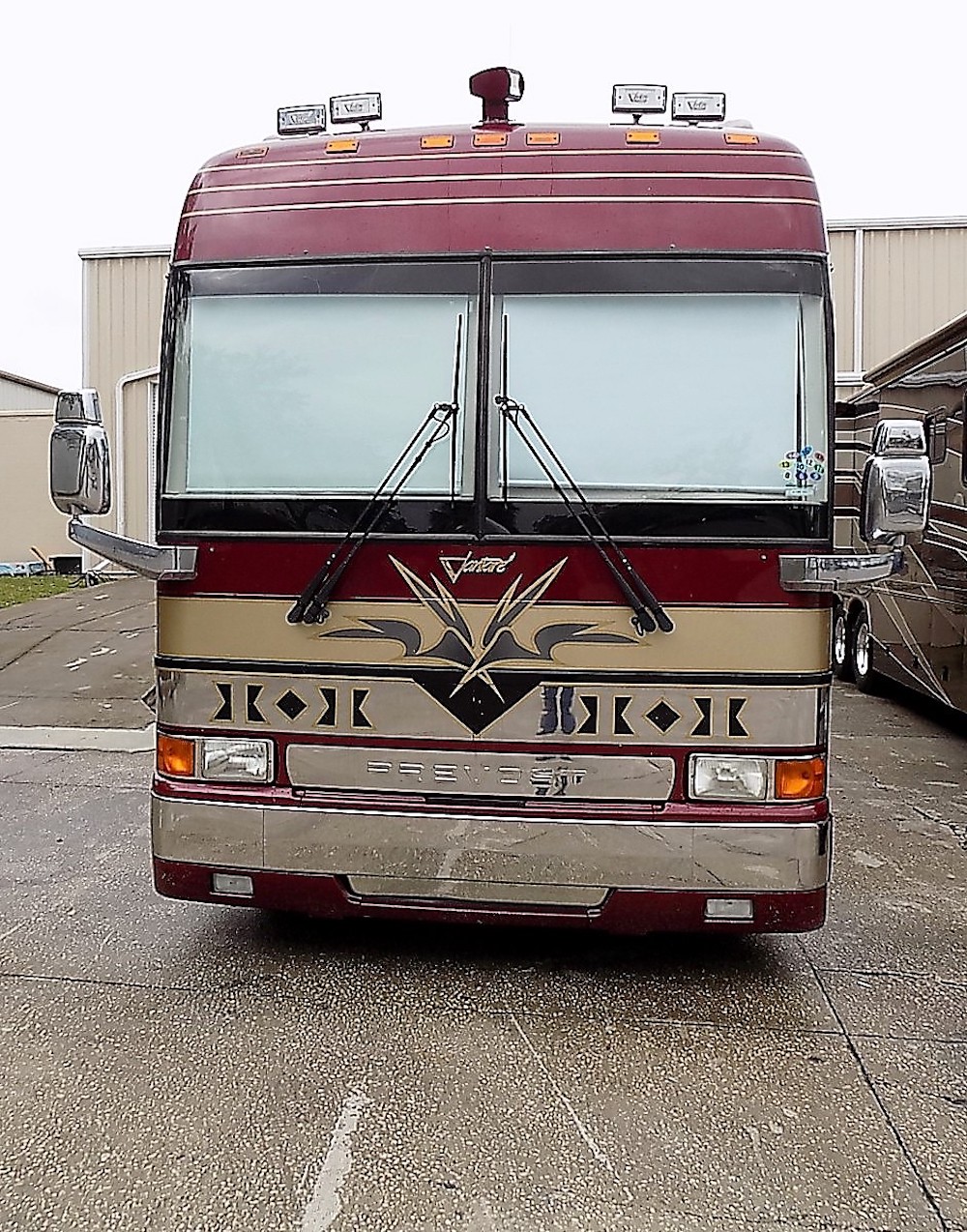 2001 Prevost Featherlite XLII For Sale