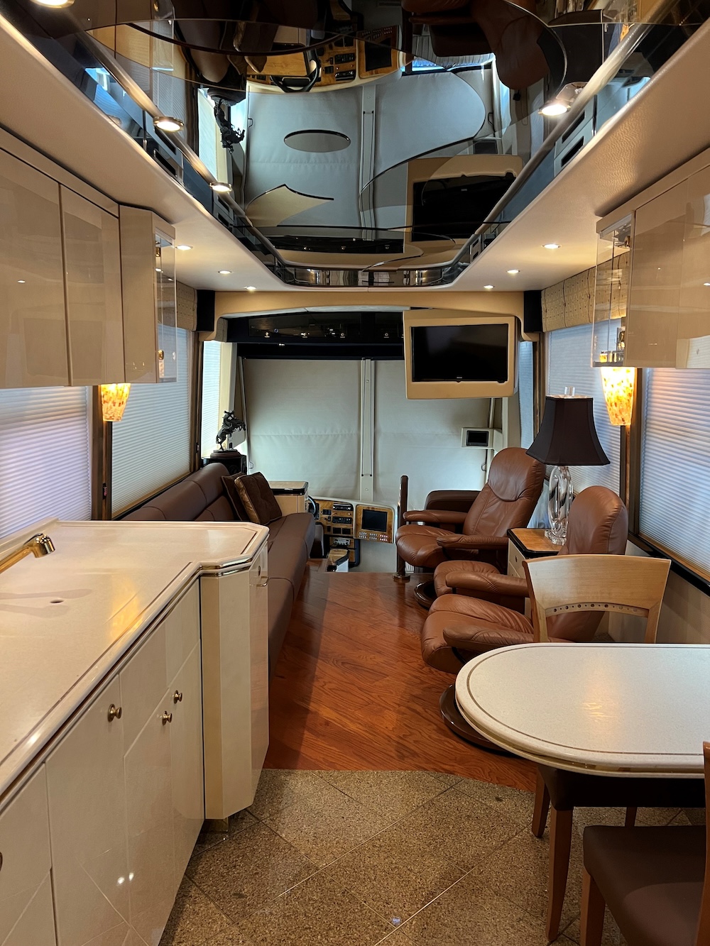 2001 Prevost H3-45 For Sale