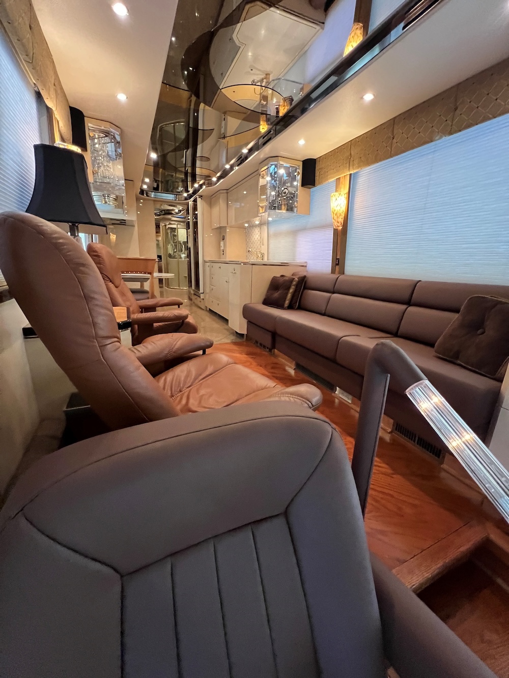 2001 Prevost H3-45 For Sale