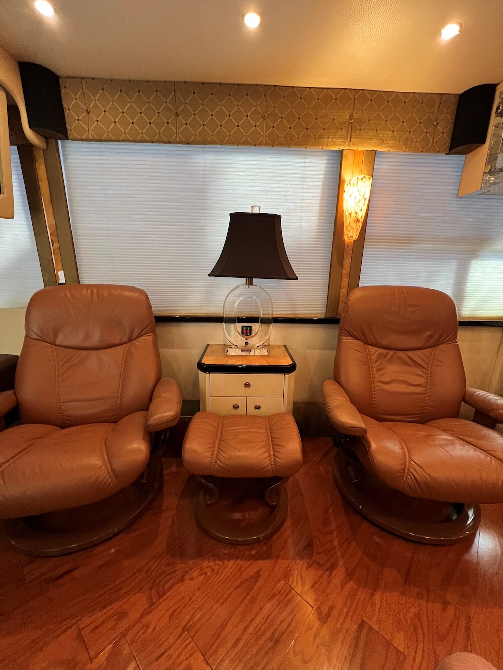 2001 Prevost H3-45 For Sale