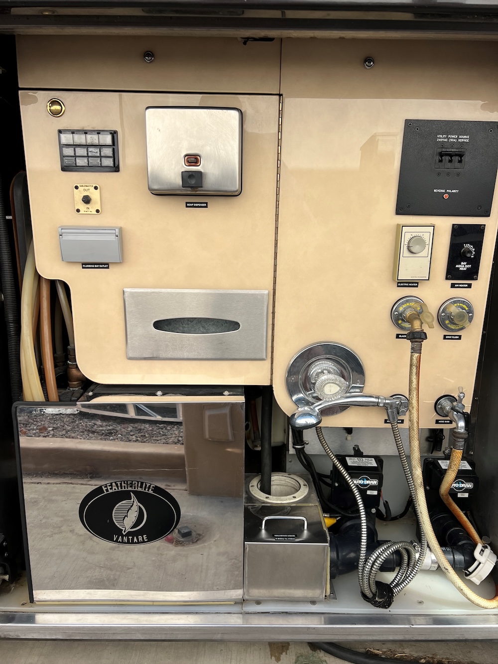 2001 Prevost H3-45 For Sale