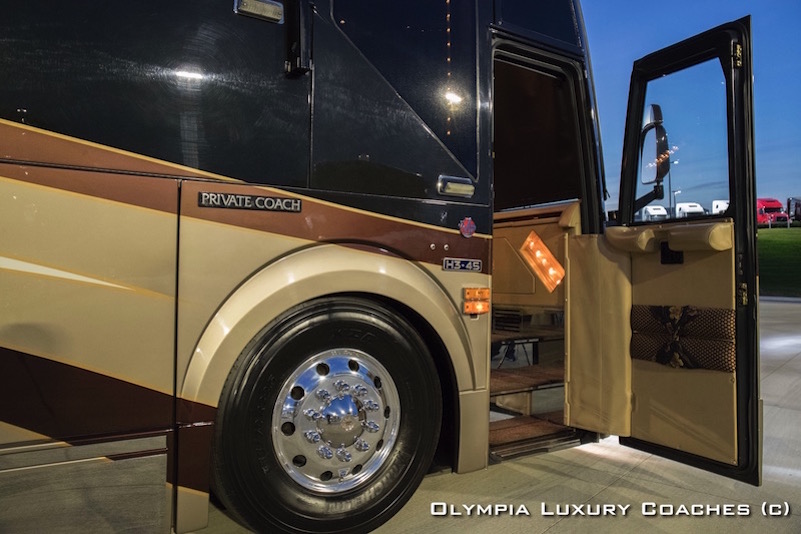 2001 Prevost Liberty H3-45 For Sale