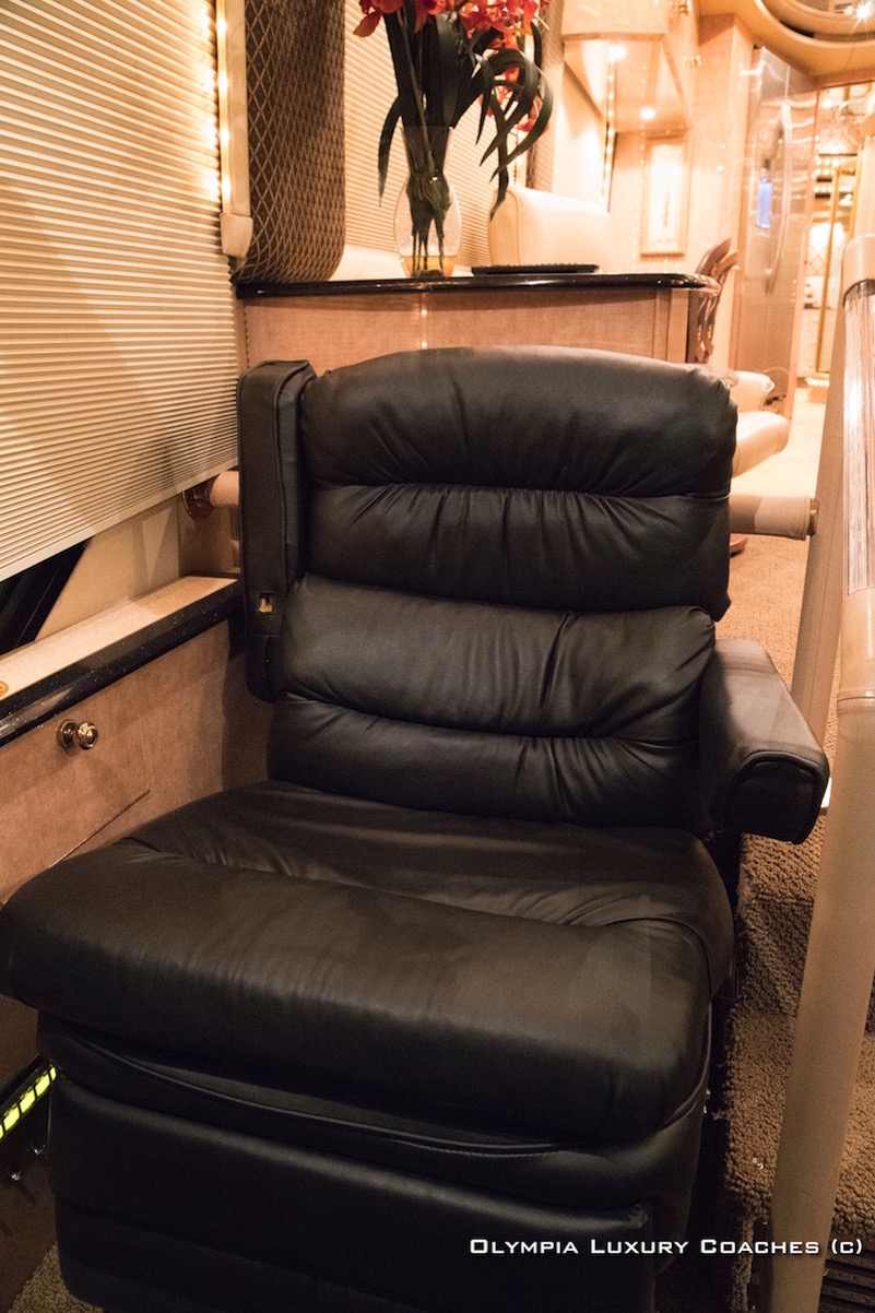 2001 Prevost Liberty H3-45 For Sale