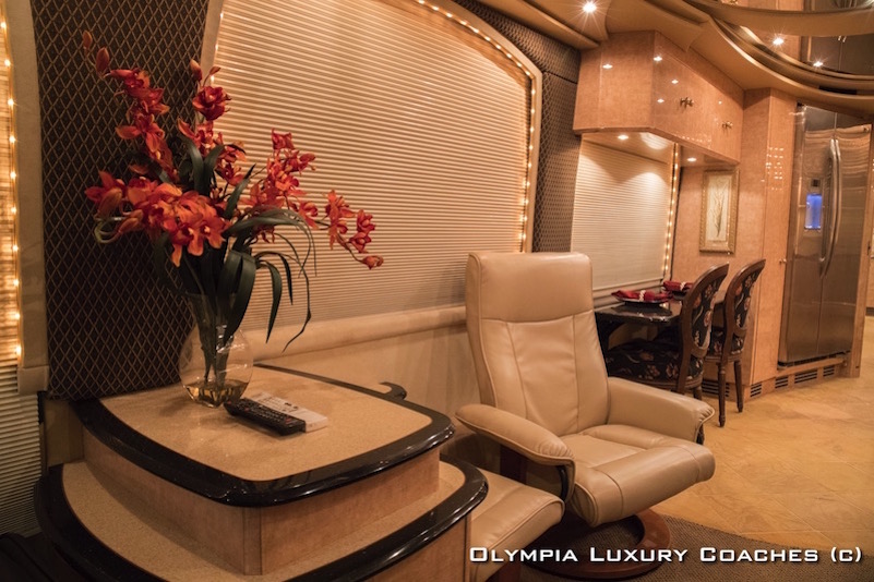 2001 Prevost Liberty H3-45 For Sale