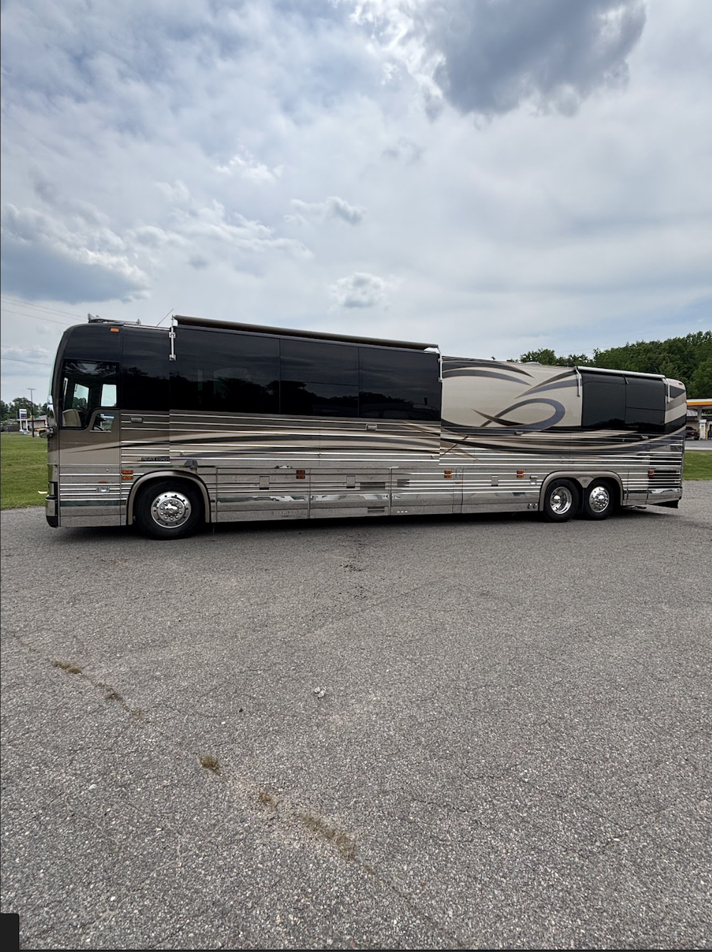 2001 Prevost Liberty XLII For Sale
