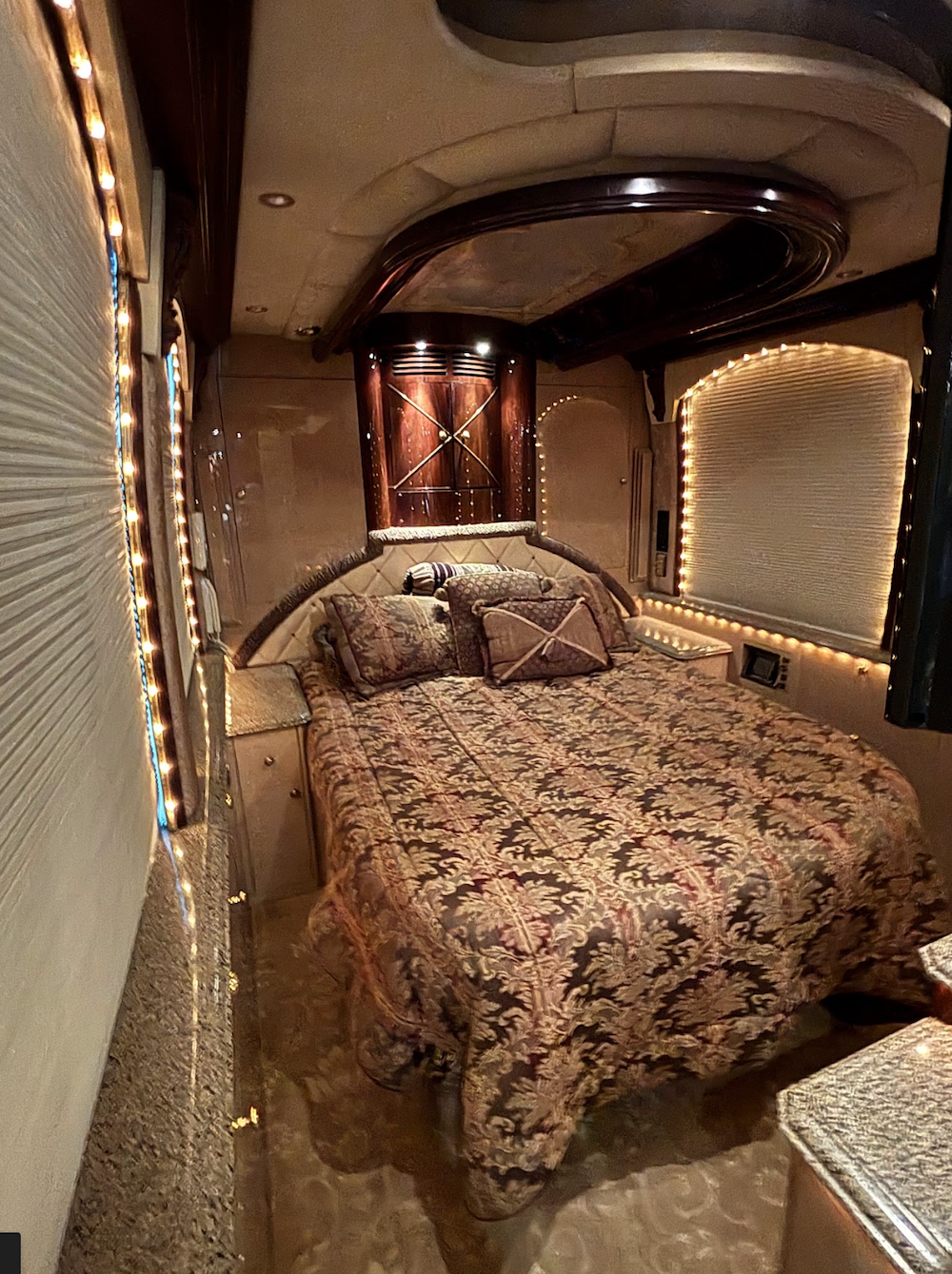 2001 Prevost Liberty XLII For Sale