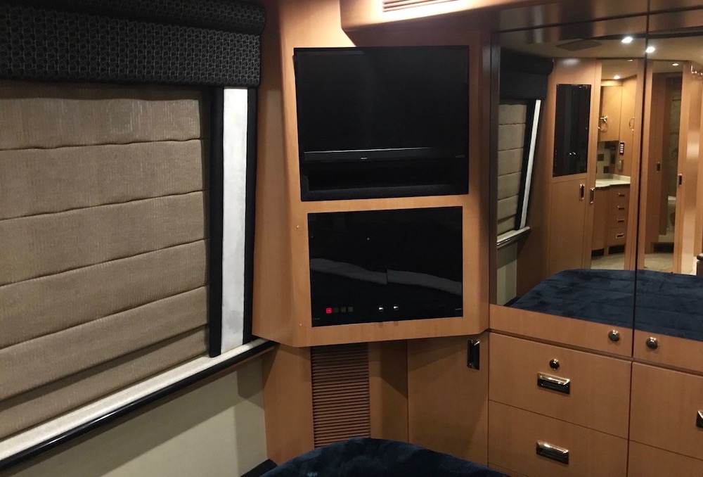 2001 Prevost MarathonH3-45 For Sale