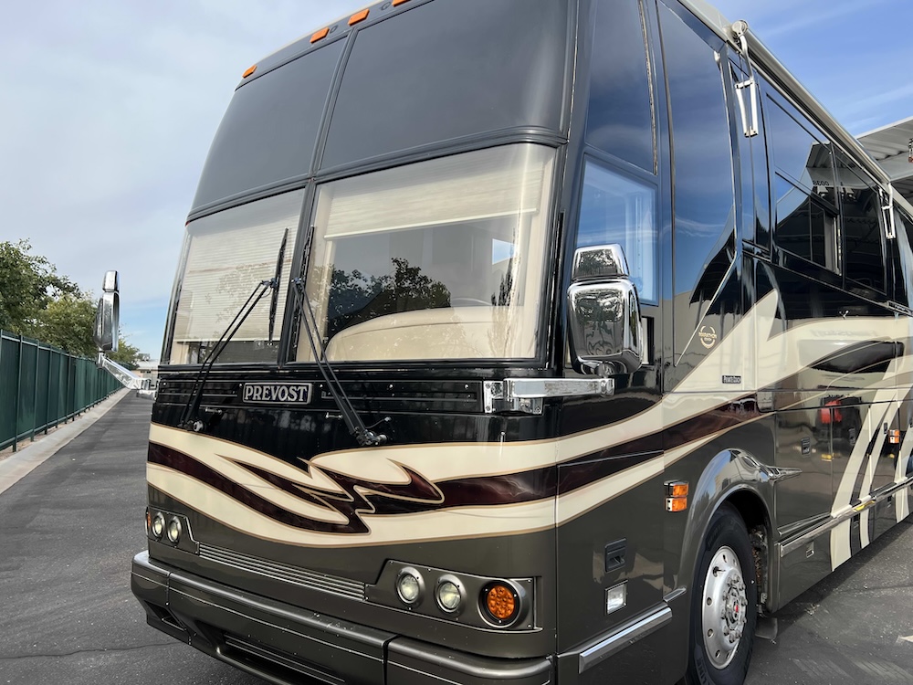 2001 Prevost Marathon H3-45 For Sale