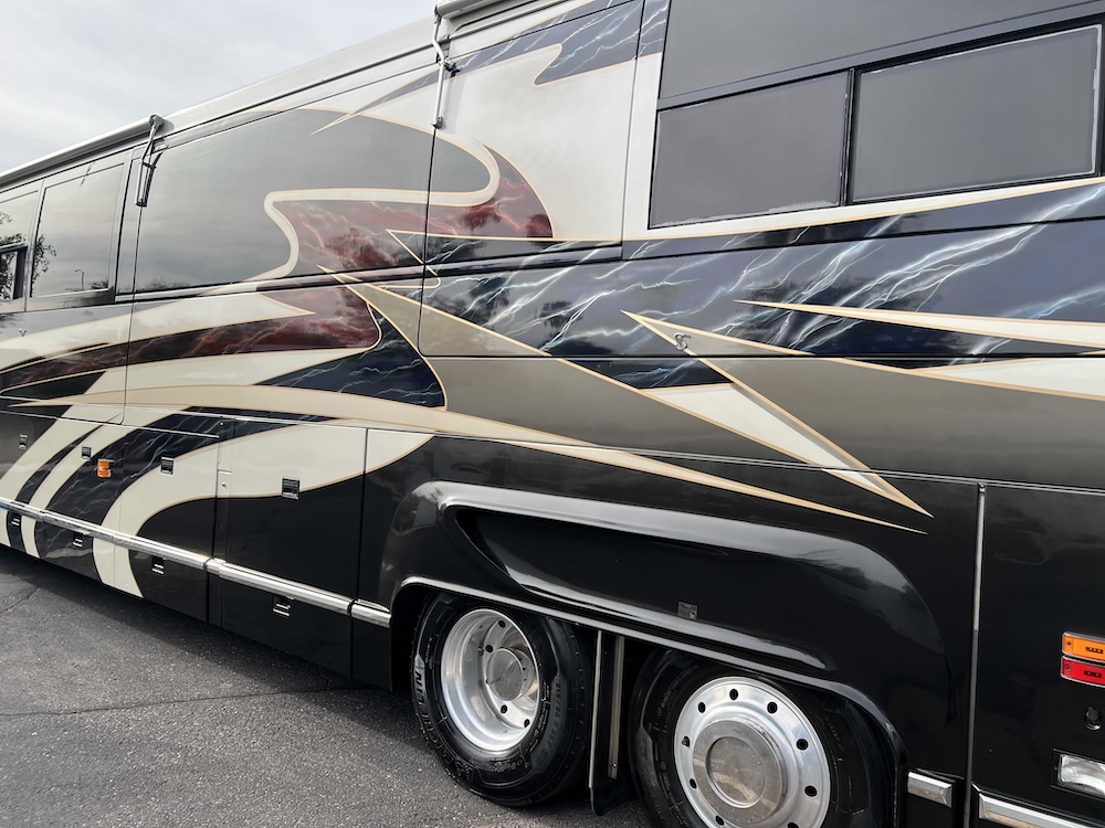 2001 Prevost Marathon H3-45 For Sale