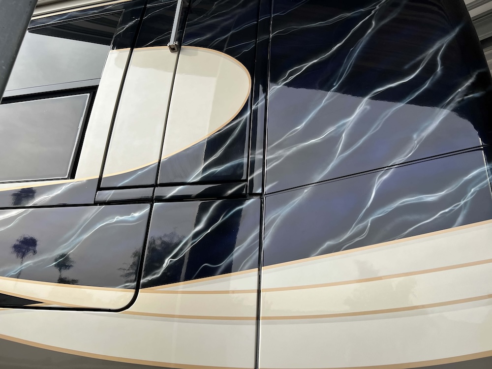 2001 Prevost Marathon H3-45 For Sale