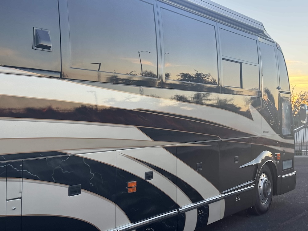 2001 Prevost Marathon H3-45 For Sale