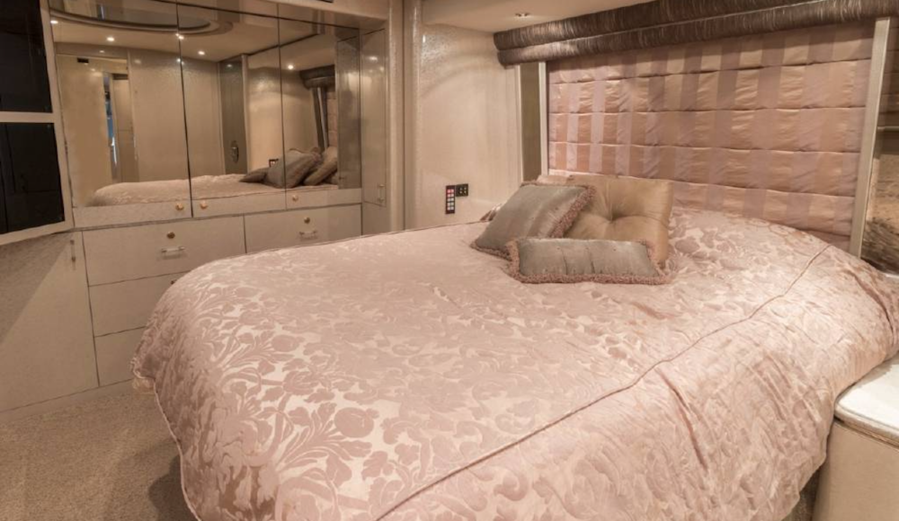 2001 Prevost Marathon H3-45 For Sale