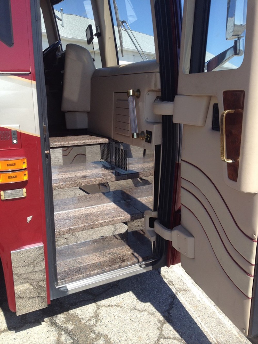 2001 Prevost Marathon H3-45 For Sale