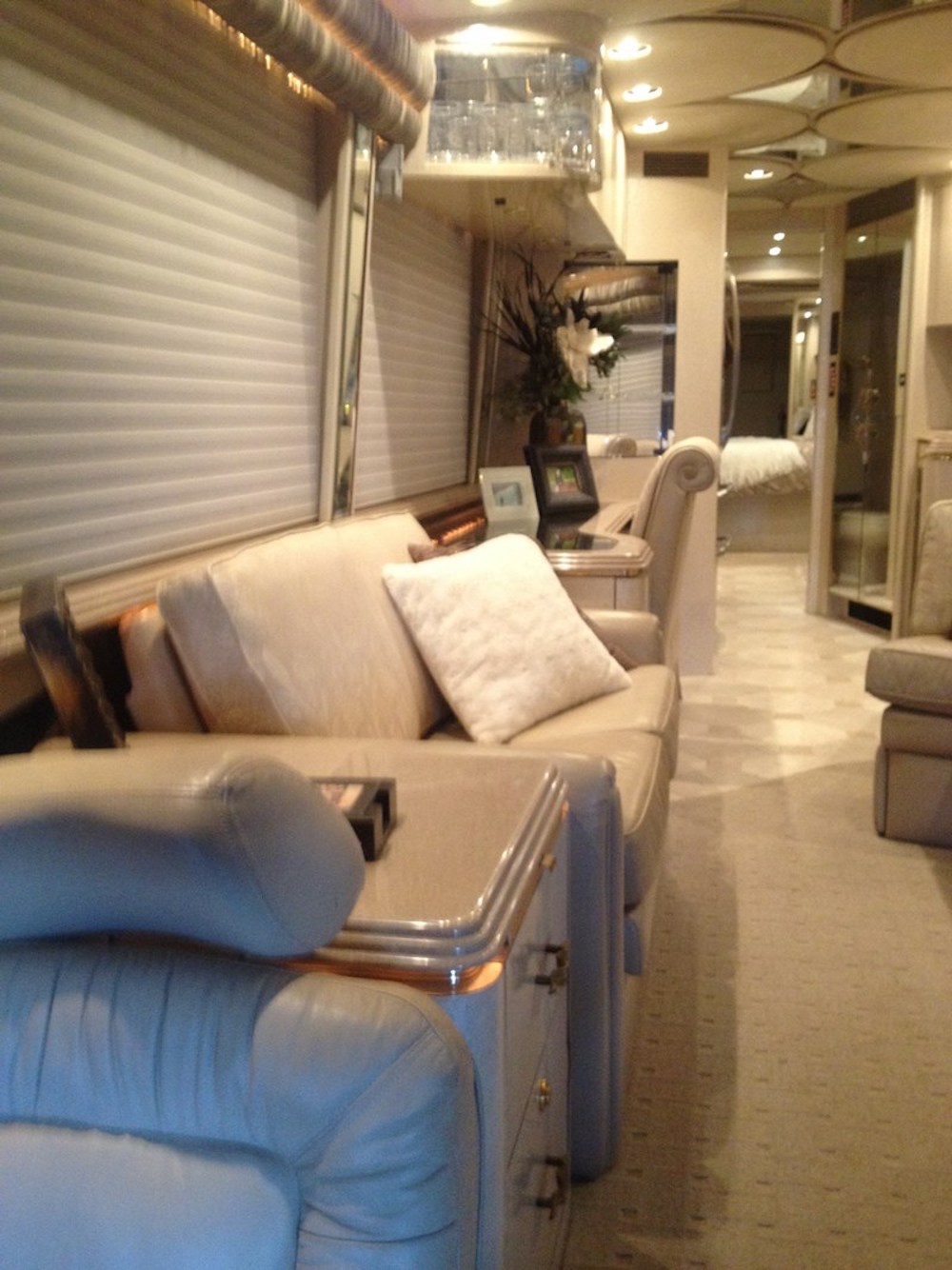 2001 Prevost Marathon H3-45 For Sale