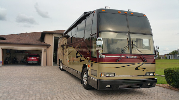 2001 Prevost Marathon H3-45 For Sale