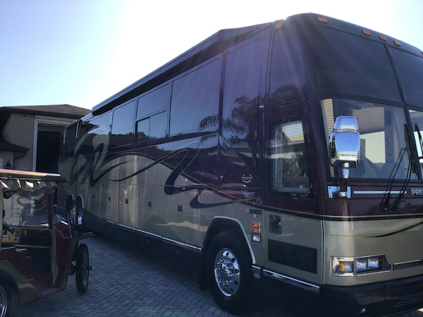 2001 Prevost Marathon H3-45 For Sale