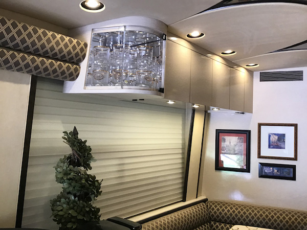 2001 Prevost Marathon H3-45 For Sale