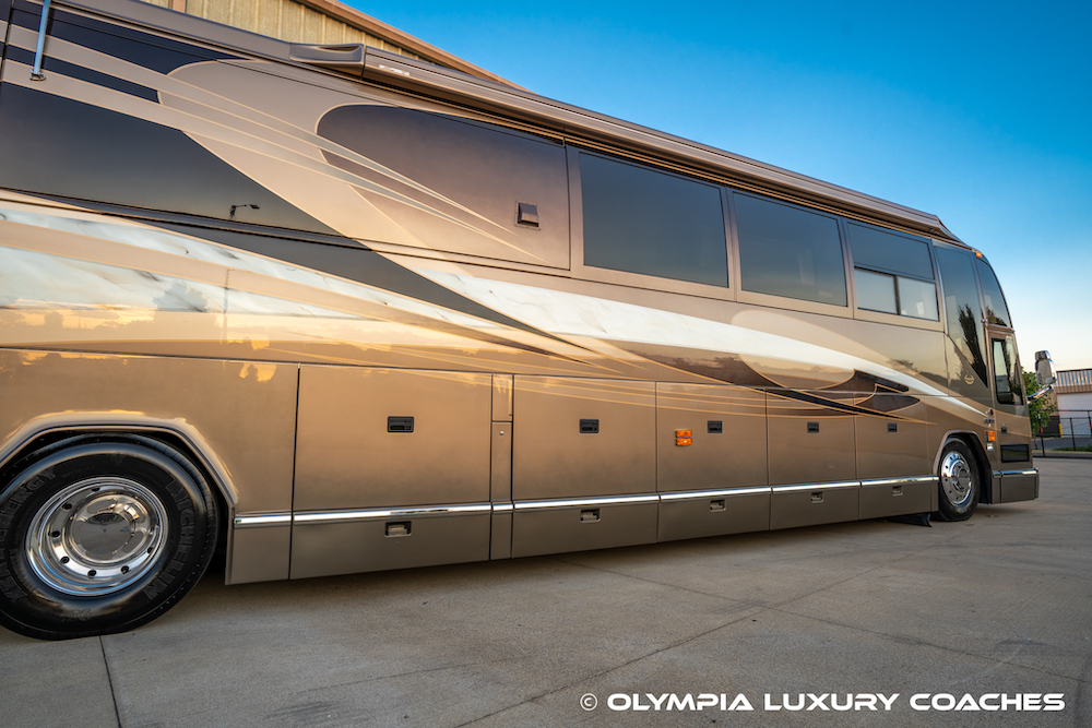 2001 Prevost Marathon H3-45 For Sale